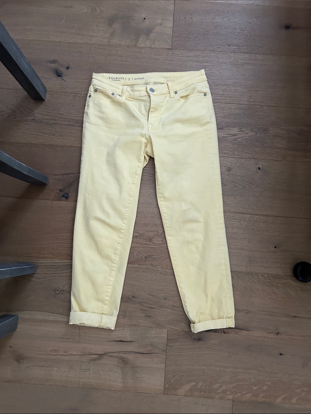 Talbots girlfriend flawless Pale Yellow Boyfriend Jeans size 2